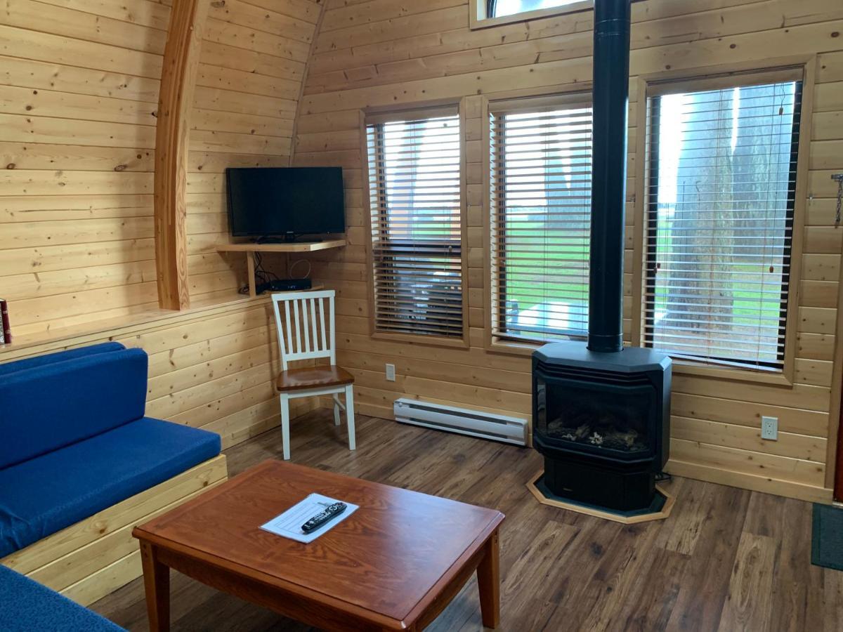 Oyster Bay Resort Кембъл Ривър Екстериор снимка