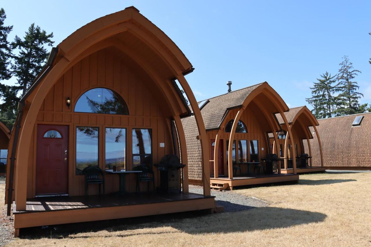 Oyster Bay Resort Кембъл Ривър Екстериор снимка