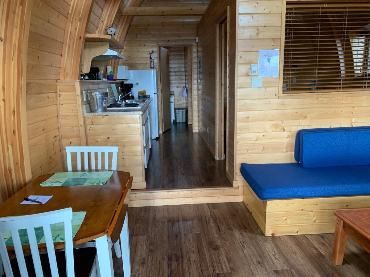 Oyster Bay Resort Кембъл Ривър Екстериор снимка